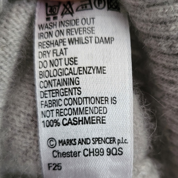 Marks & Spenser Vintage Cashmere Cardigan - Picture 5 of 8